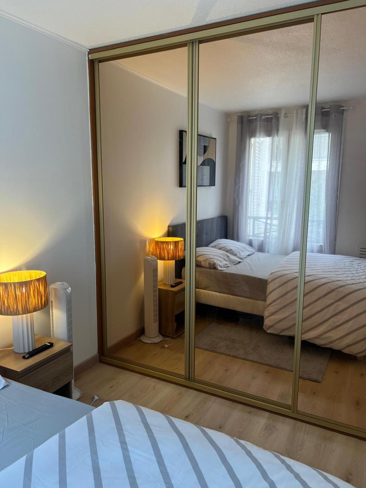 Champion Suites Sarcelles Exteriér fotografie